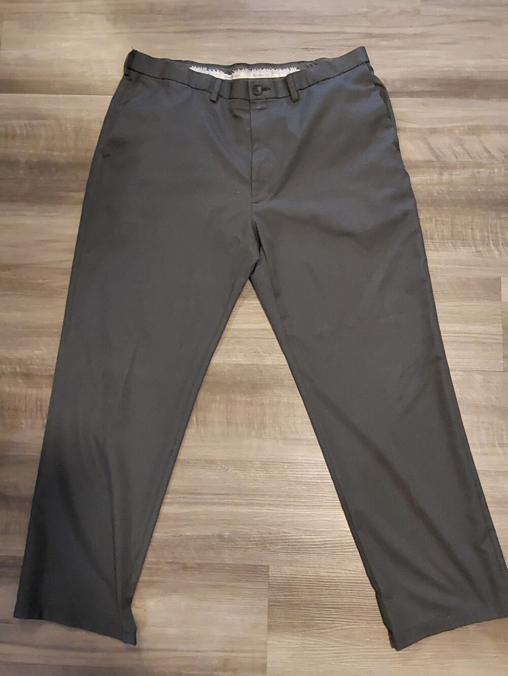 Haggar Men's Classic Flat-Front Dress Pants - Charcoal 40x32